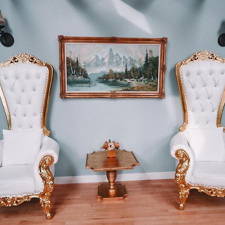 Bellas Castle Morden Экстерьер фото